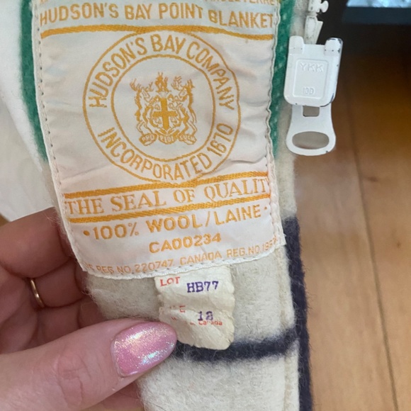 Vintage Hudson’s bay coat - Picture 2 of 6
